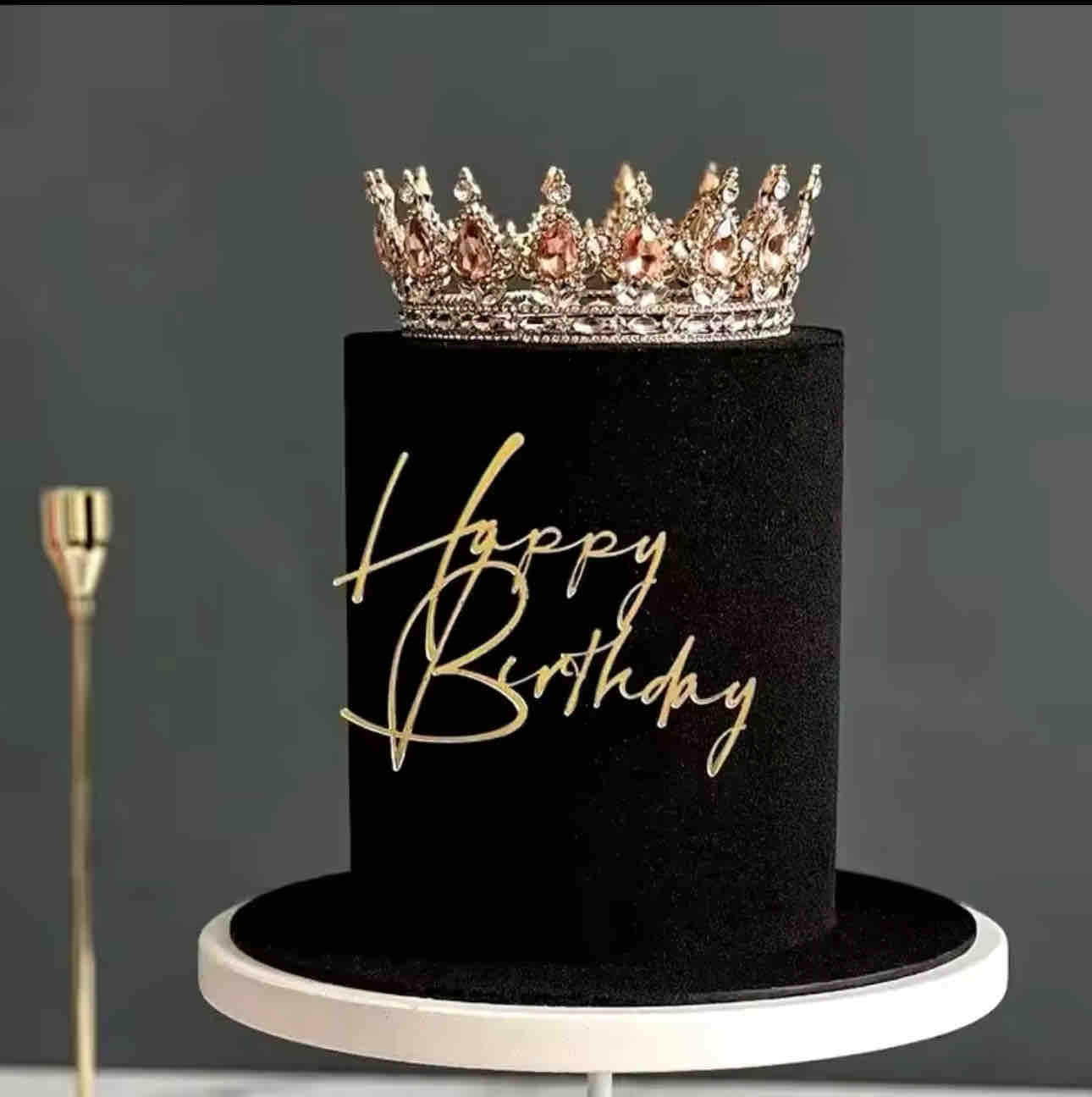 Corona grande para decoración de tortas.