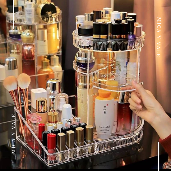 Photograph_Straw_Hat_Collection_Instagram_Post_-_2