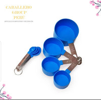 Tazas y cucharas medidoras