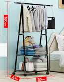 Perchero de metal y plástico