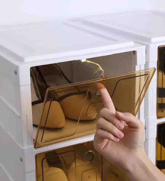 Caja de zapatos plegable.